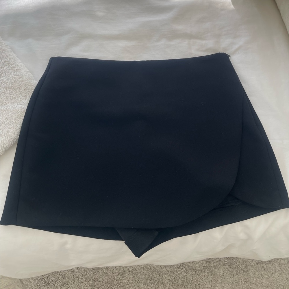 Zara Black Skort